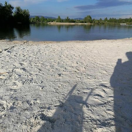 Ferienwohnung Schuhmann Mit Wintergarten Und Garten Therme Aquapulco Und Ikuna Erlebnispark, Zoo Schmiding 20 Min Mit Auto Entfernt Ab 3 Naechte Buchbar Hinzenbach Экстерьер фото