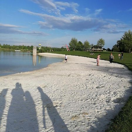 Ferienwohnung Schuhmann Mit Wintergarten Und Garten Therme Aquapulco Und Ikuna Erlebnispark, Zoo Schmiding 20 Min Mit Auto Entfernt Ab 3 Naechte Buchbar Hinzenbach Экстерьер фото